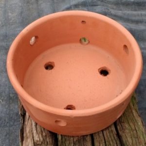 Vaso de barro reto (23 cm de boca x 9,5 cm de altura)