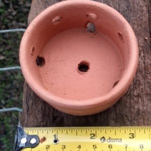 Vaso de barro reto ( 7,5 cm de boca x 3,5 cm de altura)